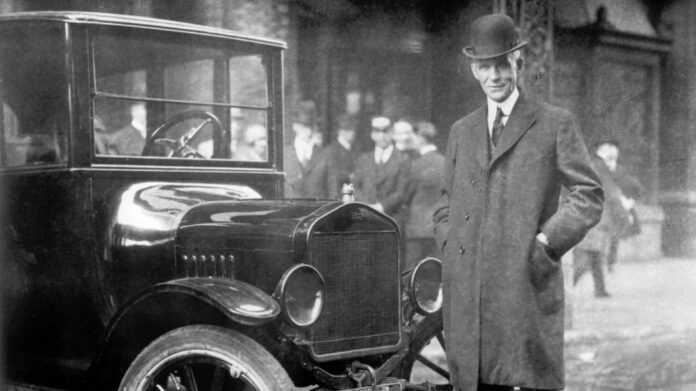 Henry Ford next to Model T 1921 From the Collections of The Henry Ford e1526970988486